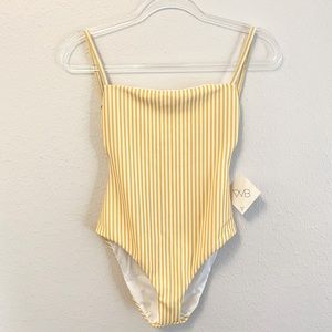 NWT VYB One Piece Swimsuit Size Small